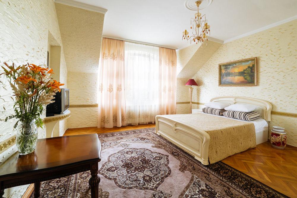 Hotel Ezio Codru ภายนอก รูปภาพ