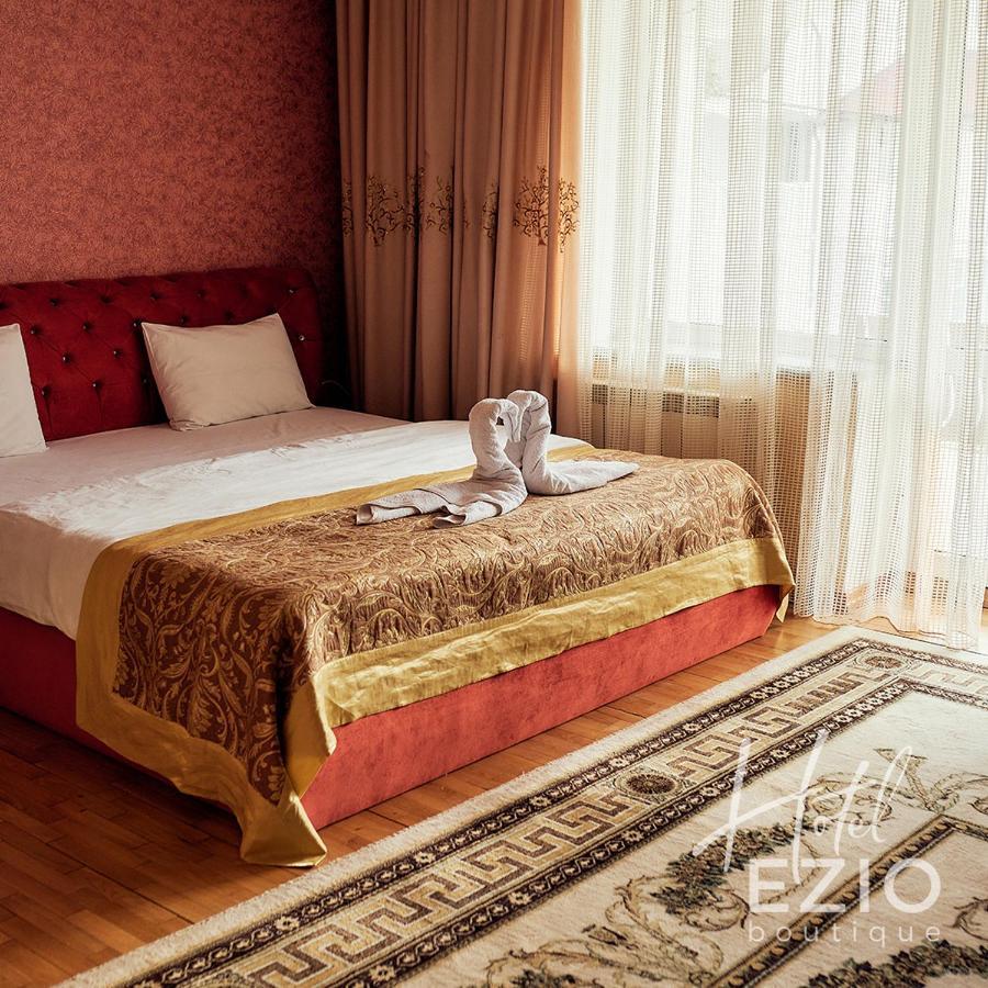 Hotel Ezio คีชีเนา ภายนอก รูปภาพ