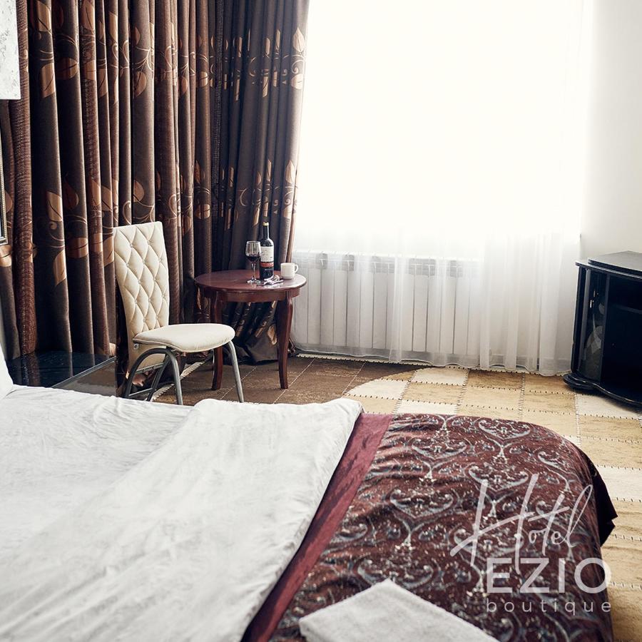 Hotel Ezio คีชีเนา ภายนอก รูปภาพ