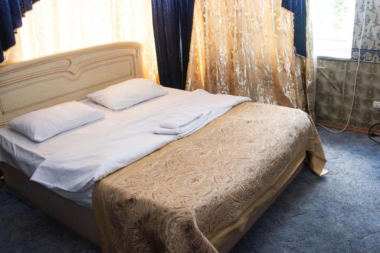 Hotel Ezio Codru ภายนอก รูปภาพ