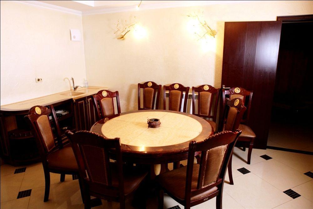 Hotel Ezio Codru ภายนอก รูปภาพ