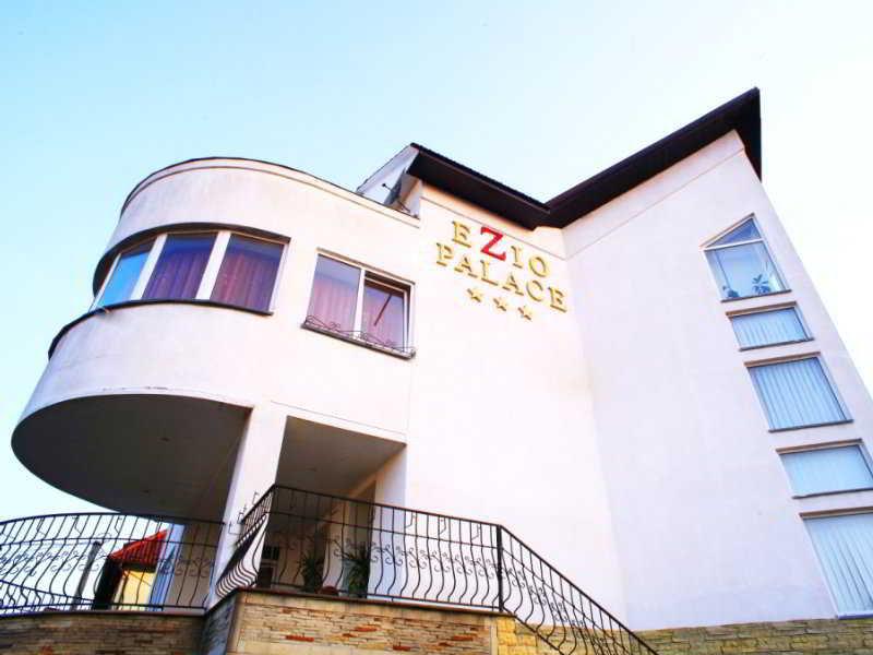 Hotel Ezio Codru ภายนอก รูปภาพ