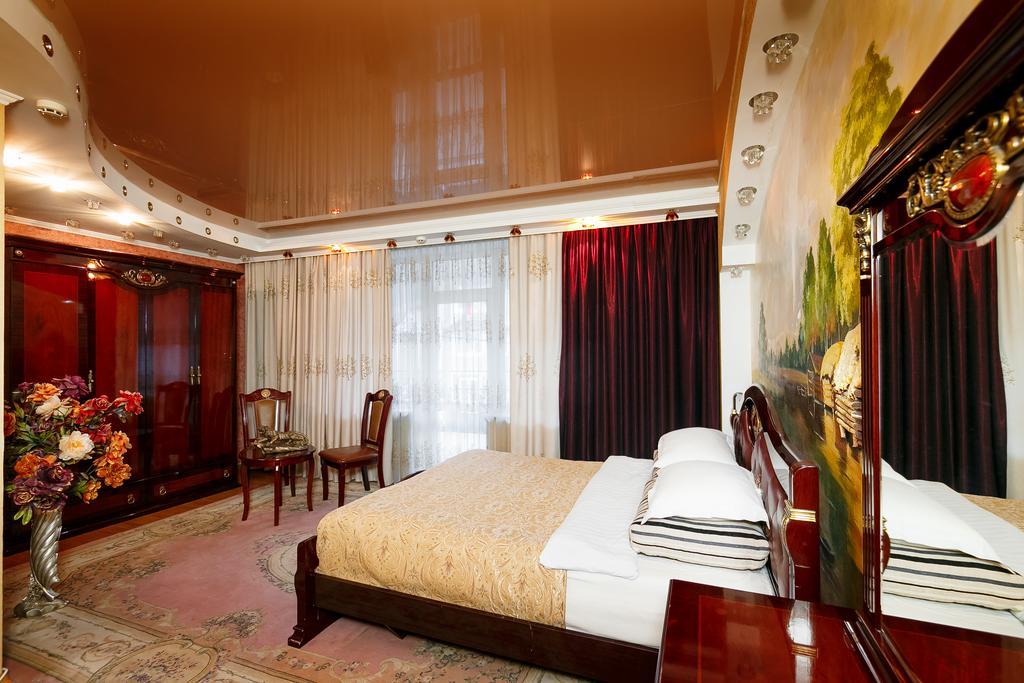 Hotel Ezio คีชีเนา ภายนอก รูปภาพ