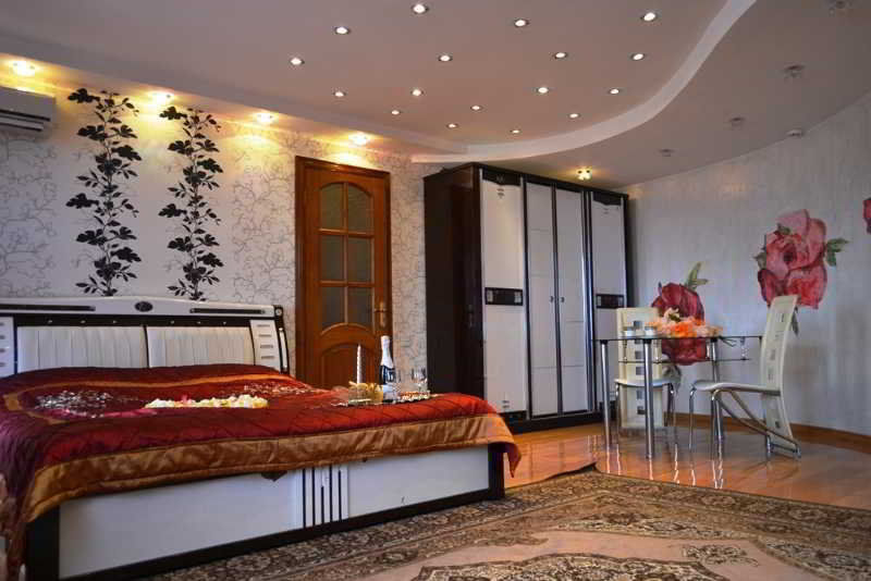 Hotel Ezio คีชีเนา ภายนอก รูปภาพ