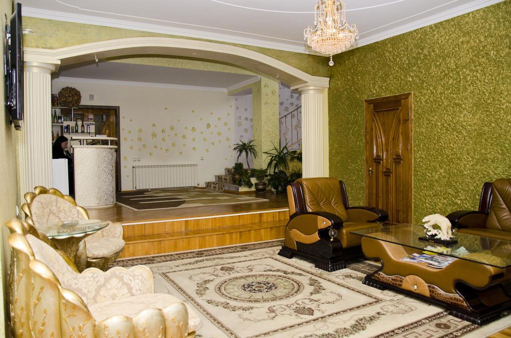 Hotel Ezio Codru ภายนอก รูปภาพ
